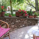 Agrifoglio Con Giardino לינה וארוחת בוקר