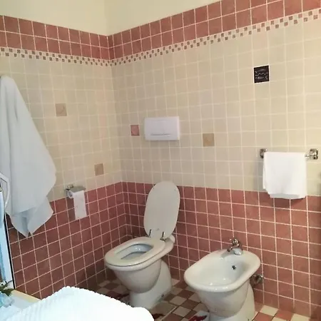 Bed & Breakfast Agrifoglio Con Giardino 3*