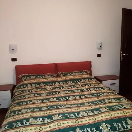 Agrifoglio Con Giardino 3*