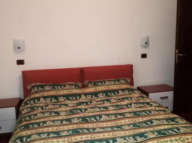 Agrifoglio Con Giardino 3*